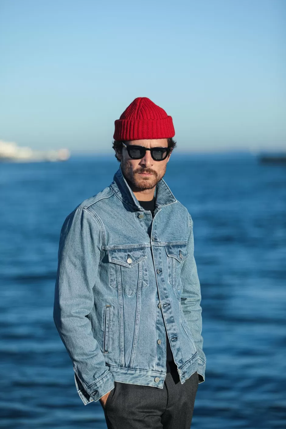 New Drapeau Noir Bonnet laine & alpaga Rouge