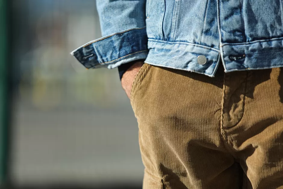 Sale Drapeau Noir Cargo Pants Velours Beige