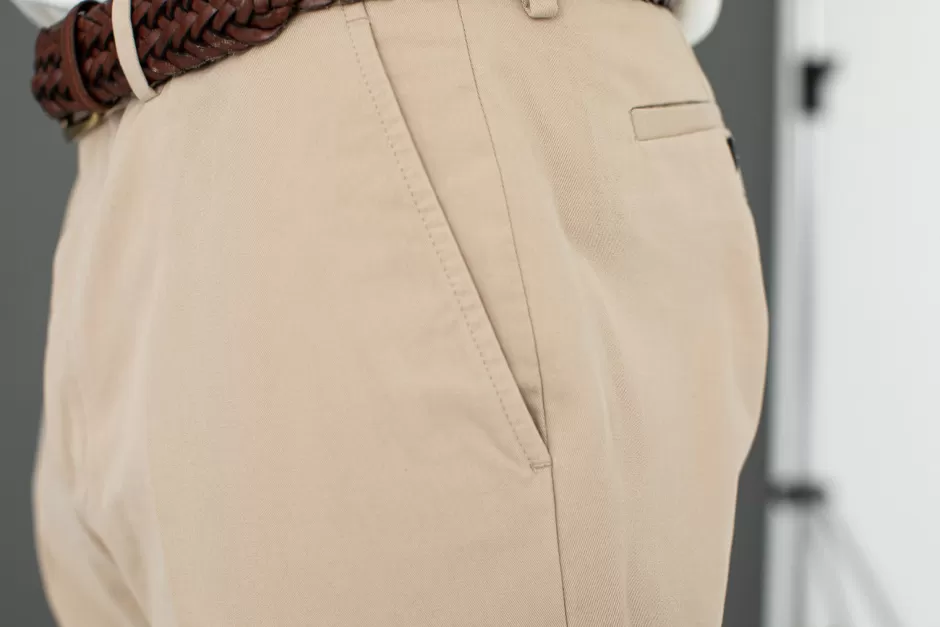 Sale Drapeau Noir Chino Twill Italien - Coupe Ajustée Beige