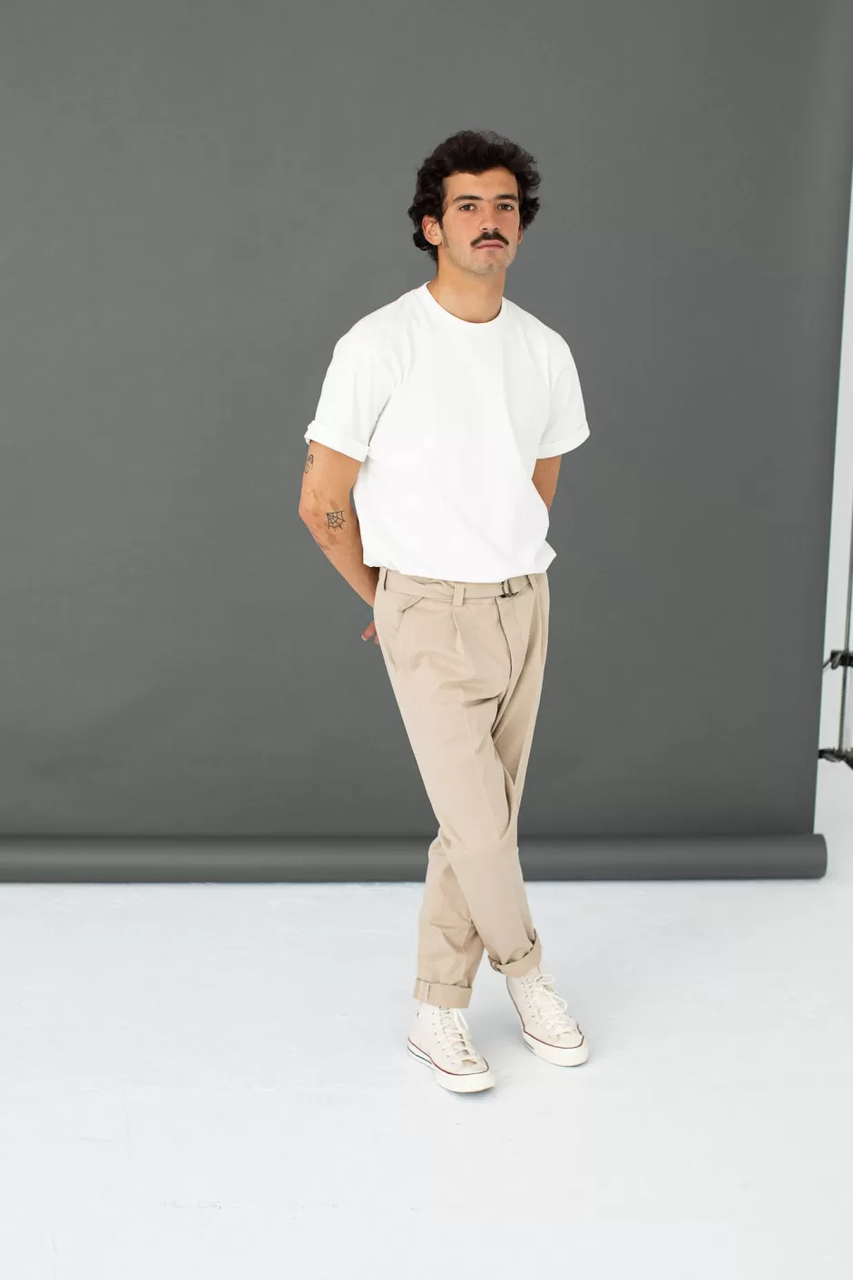 Best Drapeau Noir Chino Militaire à Pince Beige