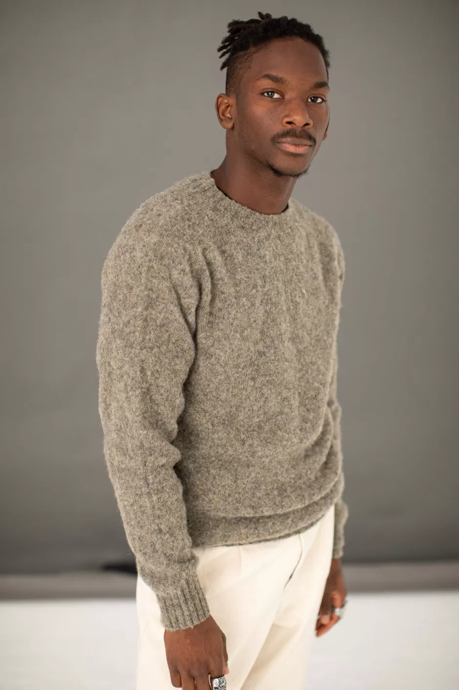 Store Drapeau Noir Pull Shetland "Shaggy" Gris Light Grey